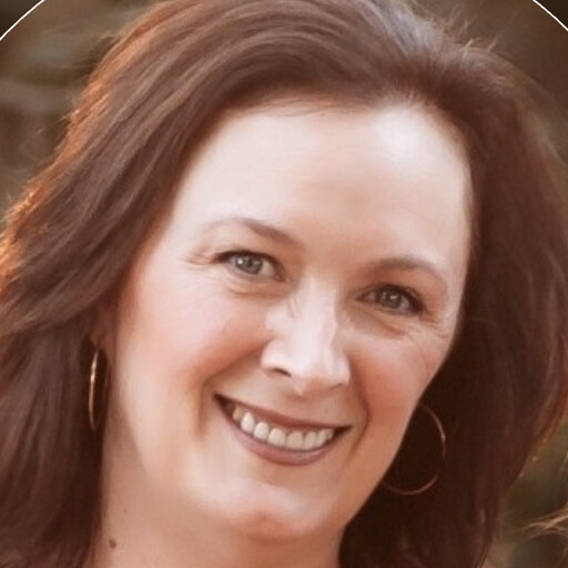 Jennifer Leicham, founder of Behind The Stack